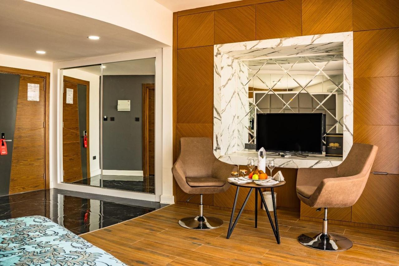 Novel Centre Point Hotel Famagusta  Buitenkant foto