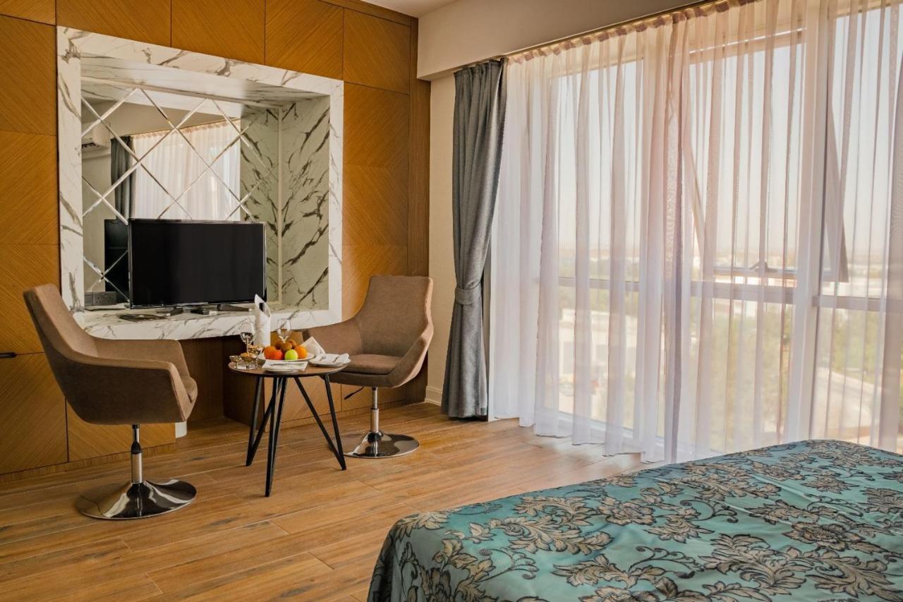 Novel Centre Point Hotel Famagusta  Buitenkant foto