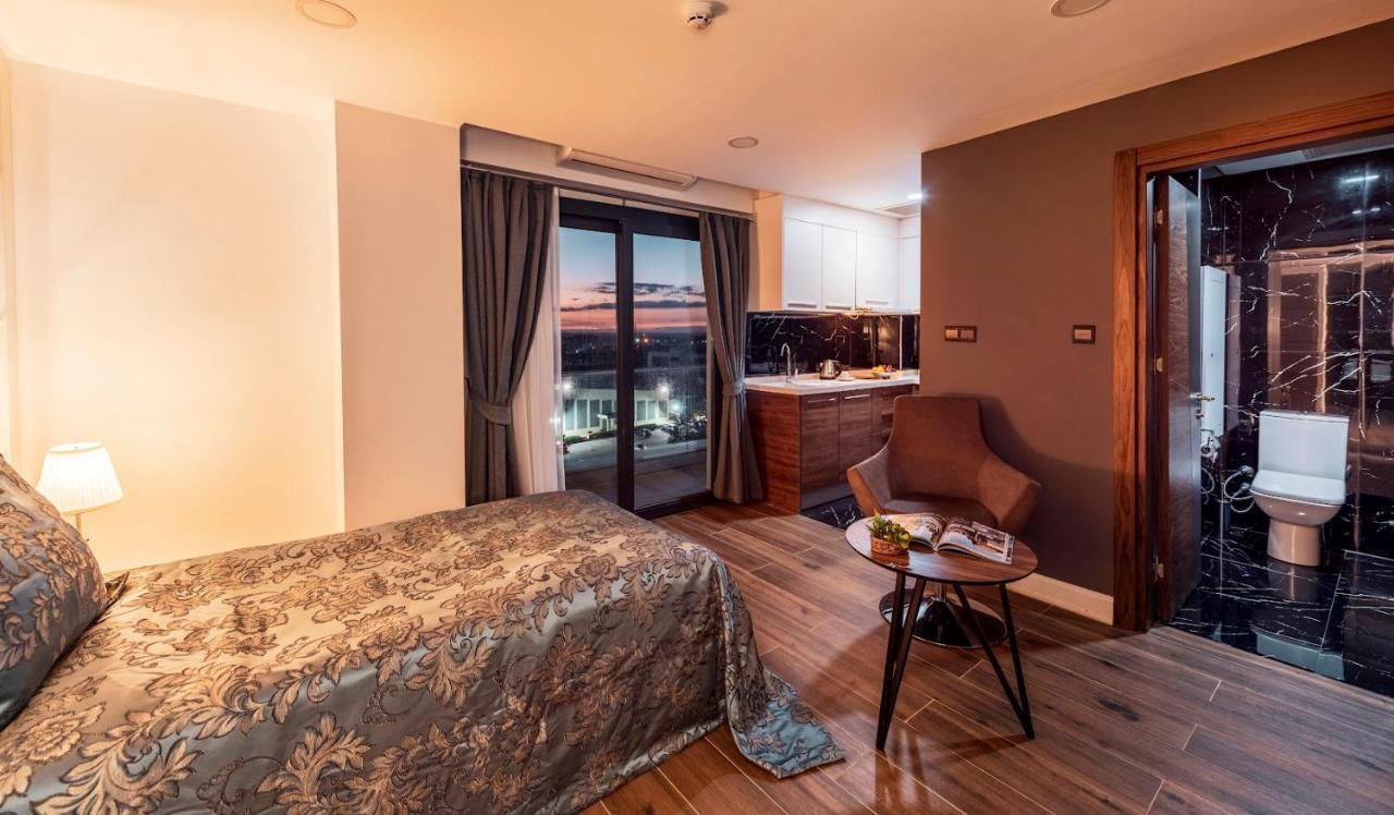Novel Centre Point Hotel Famagusta  Buitenkant foto