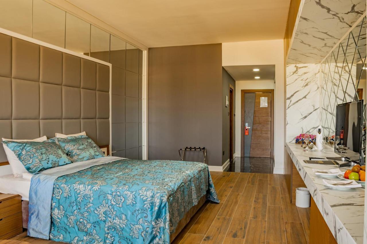 Novel Centre Point Hotel Famagusta  Buitenkant foto